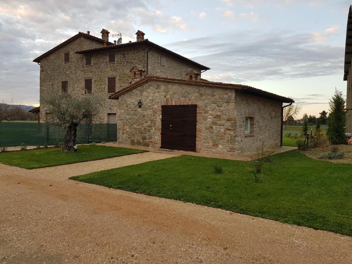 Agriturismo Villa Al Piano Todi Exteriér fotografie